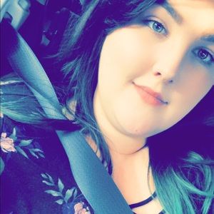 Meet your Posher, Amelia